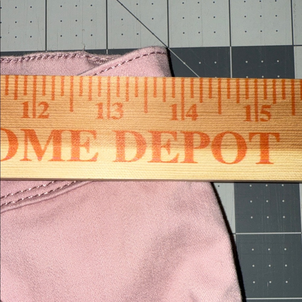 Lee Women's Soft Pink Capri Jeans size 12 - Picture 5 of 12